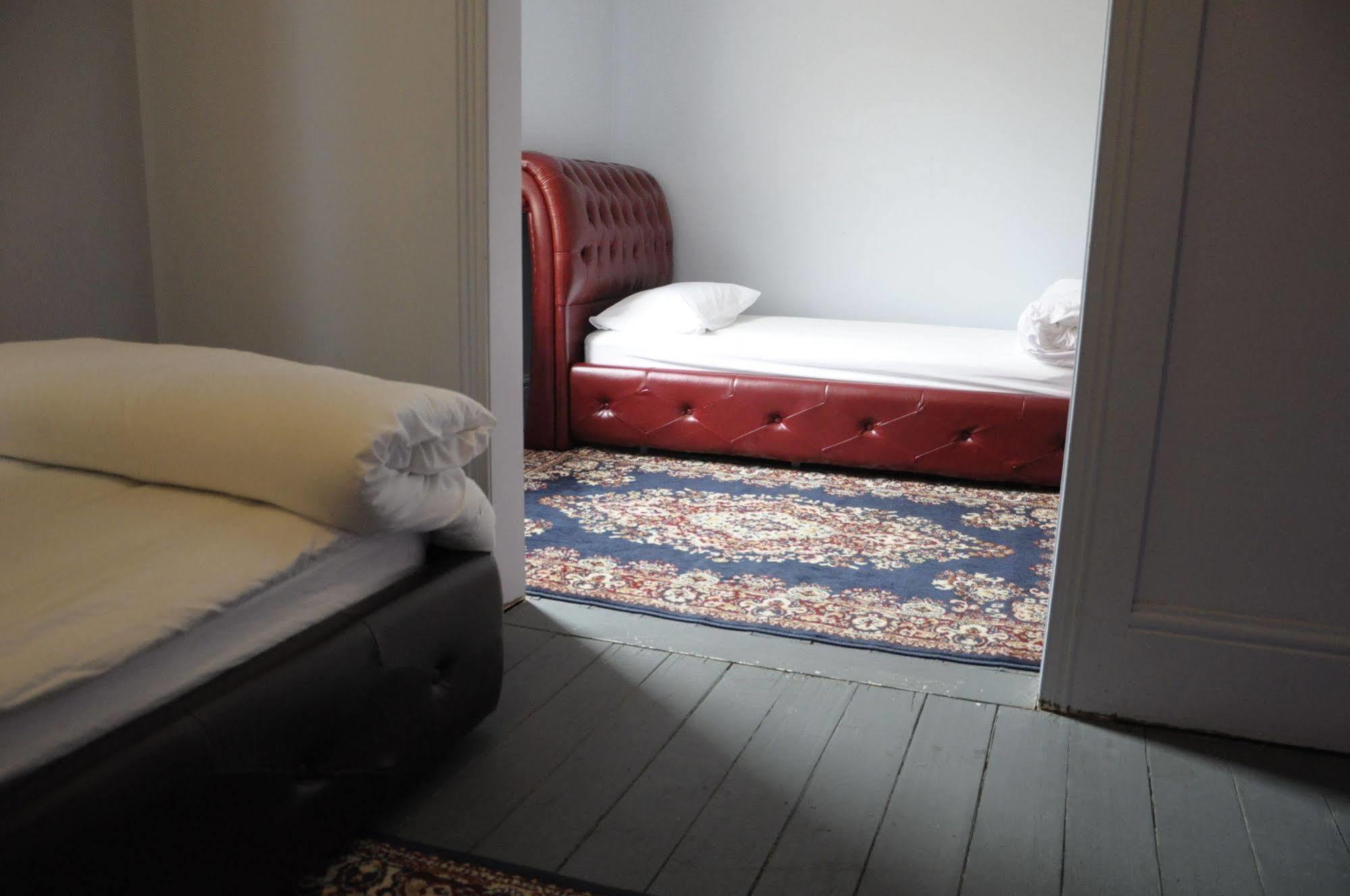 แบ็คแพคเกอร์ อิมพีเรียล โฮเต็ล Hostel โฮบาร์ต ภายนอก รูปภาพ